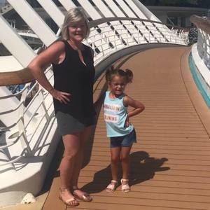 Meet your Posher, Renee